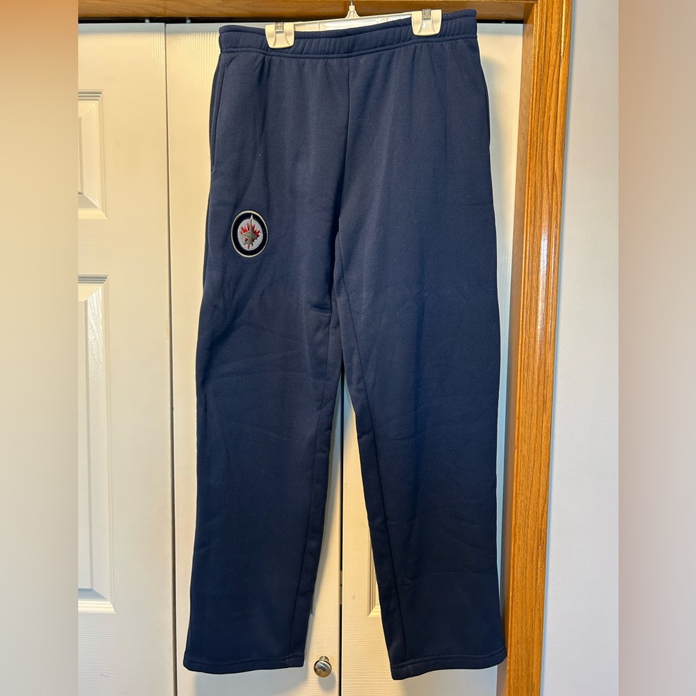 New Winnipeg Jets Navy Jogger Size Large